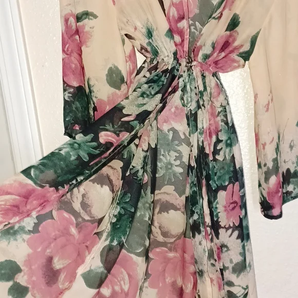 Kimono - Picture 5 of 10